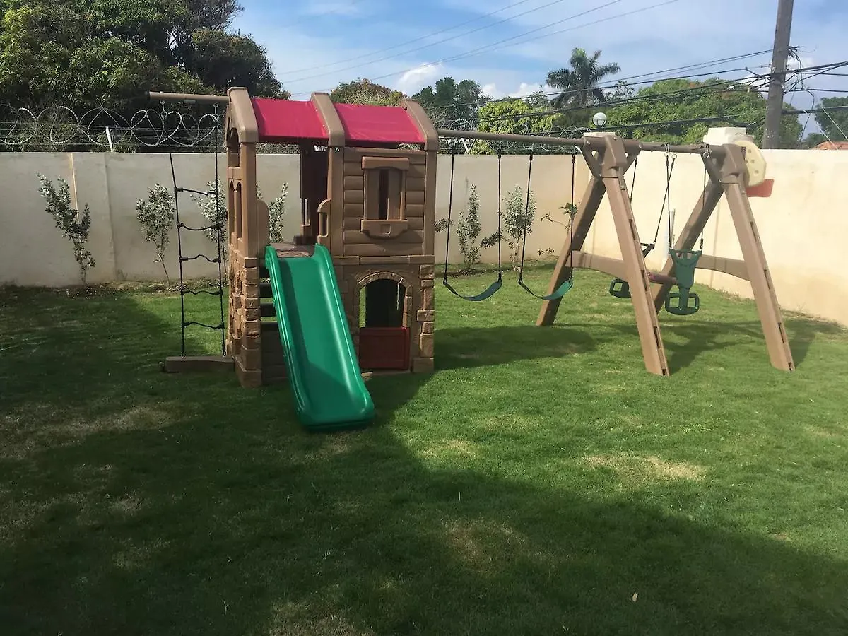 Luxury 2Br Home Facing Beach W/Pool Montego Bay #5 Apartman